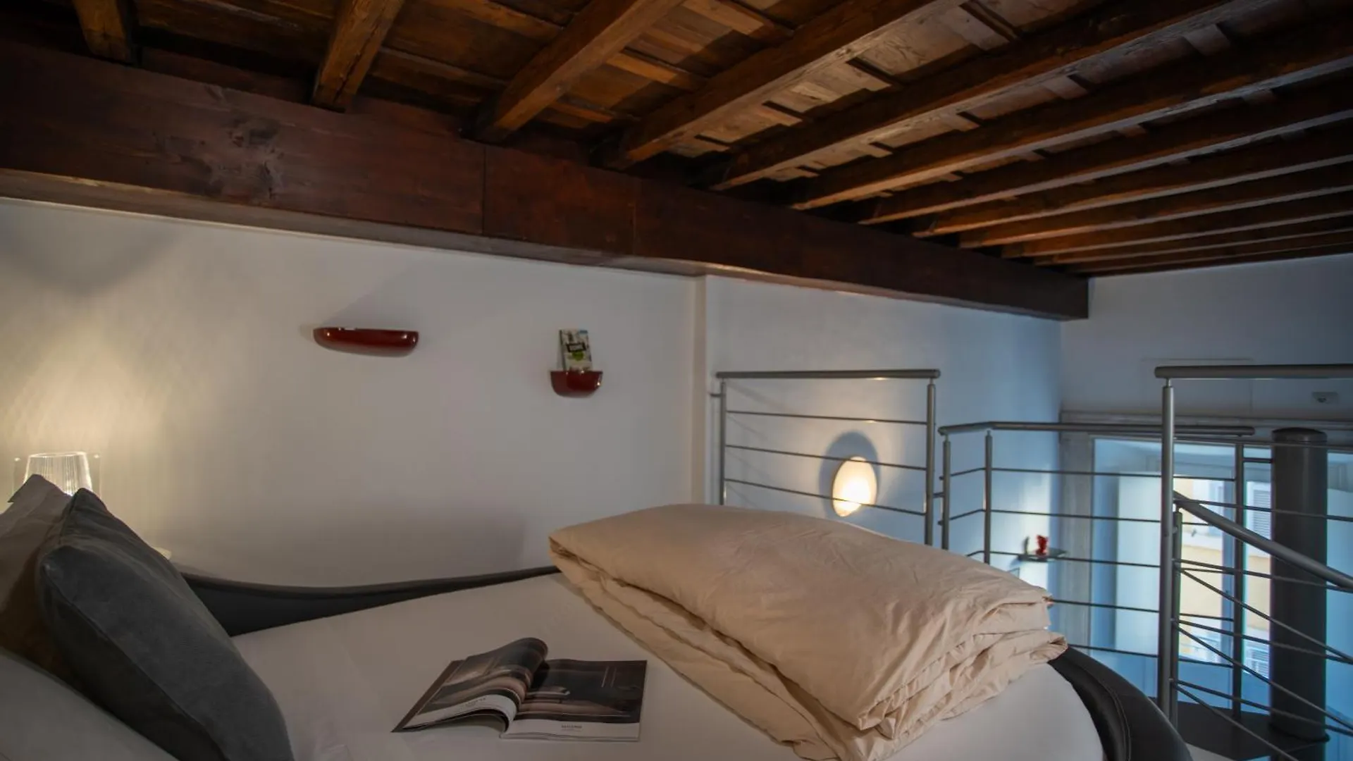 Apartment Pgrhome Domus Pantheon Rome Italy